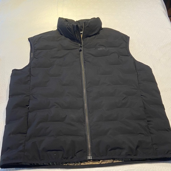 Dakine Other - Dakine Men's Dark Vest